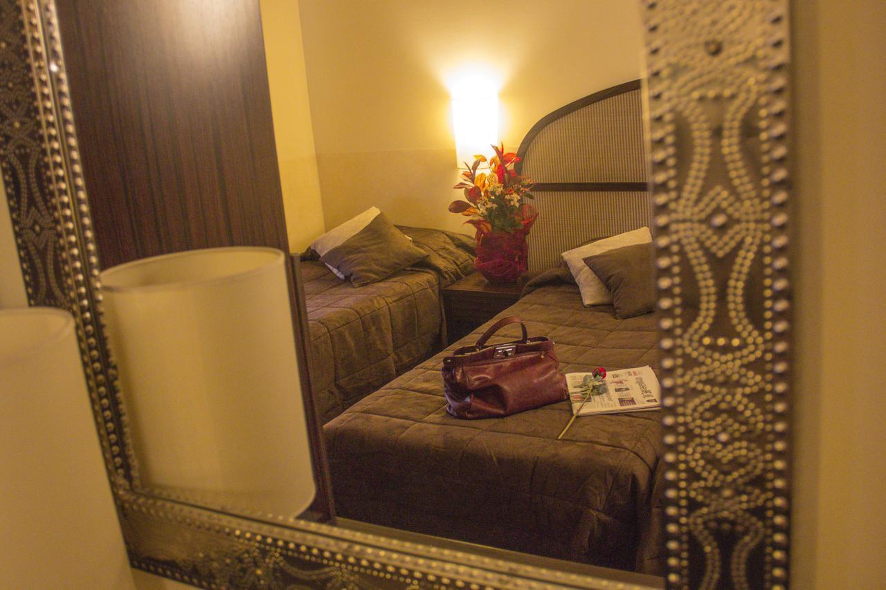 Hotel Novecento Róma Kültér fotó